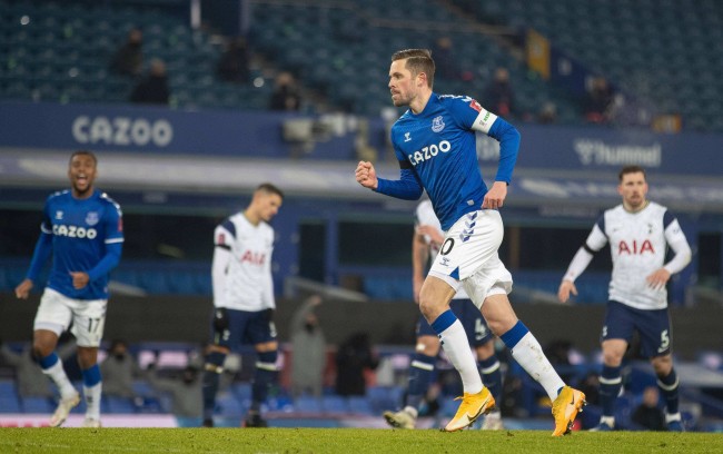 帮助利物浦 帮助利物浦