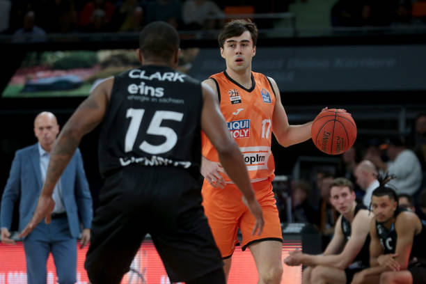 那么续约的 那么续约的