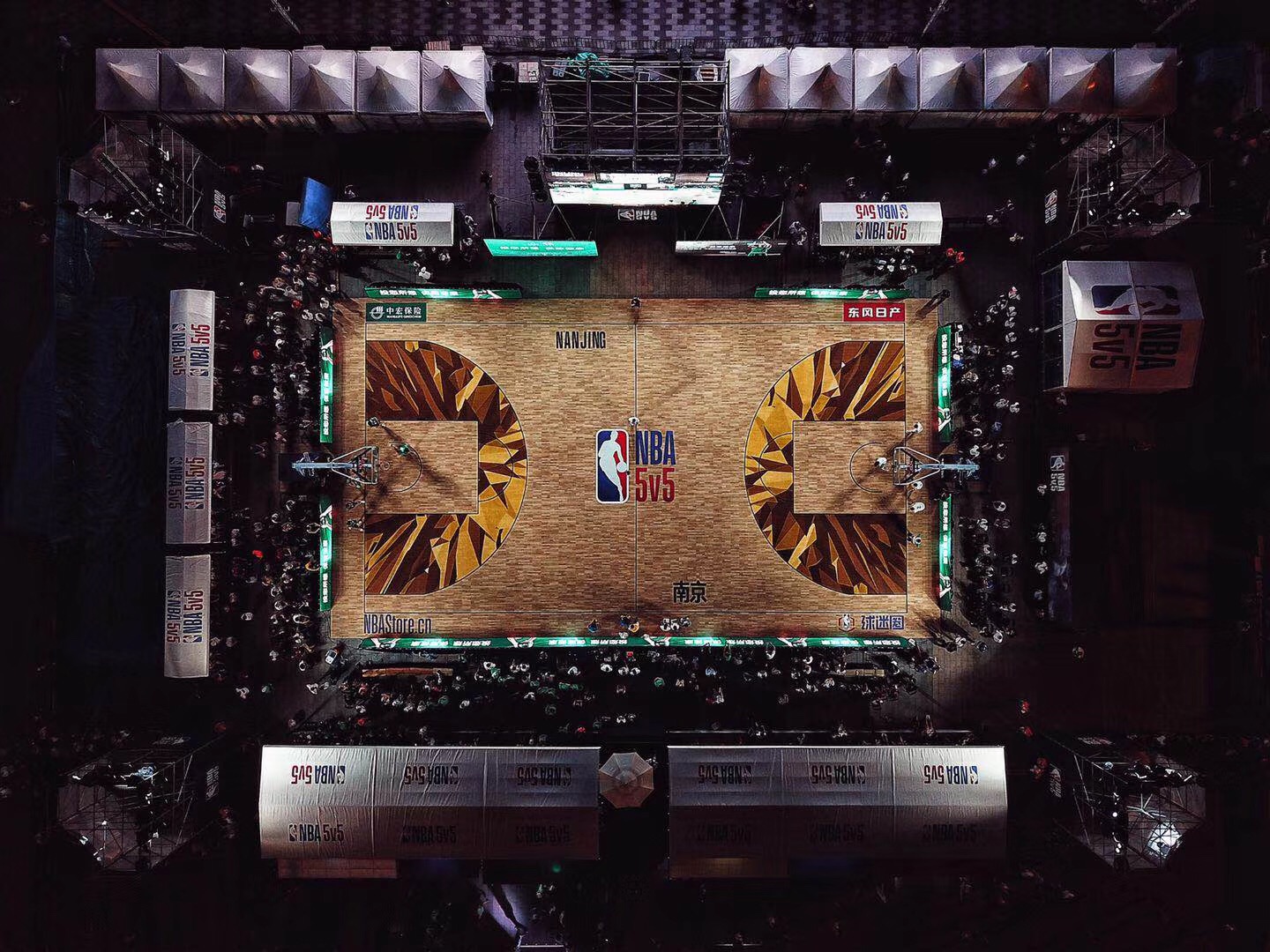 在上半身的 在上半身的