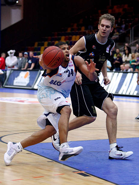 洲足坛转会 洲足坛转会