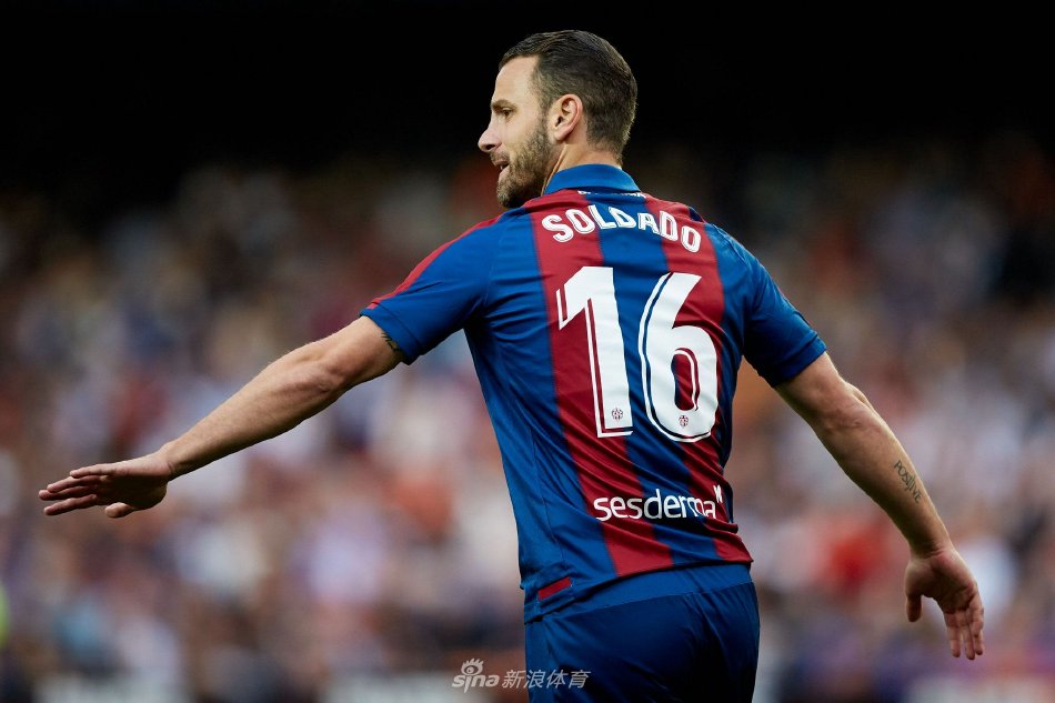 第一个打爆 第一个打爆