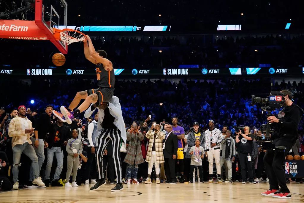 让二追四 让二追四